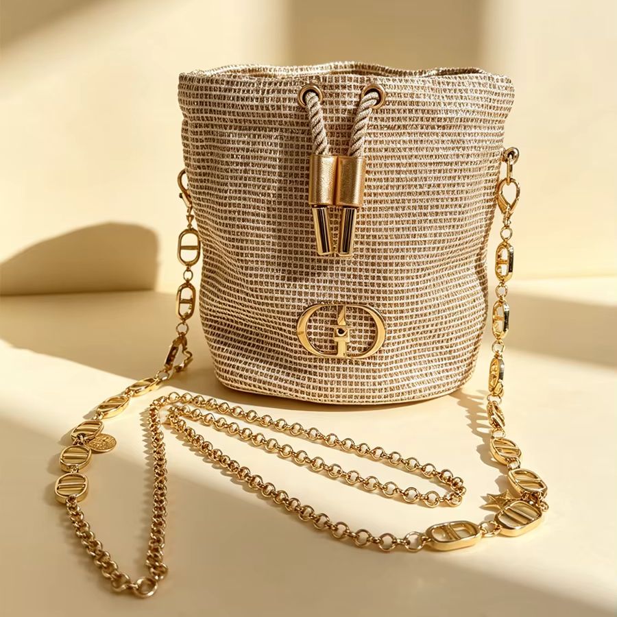 Beauty Makeup Dior - Сумка Dior Sparkling Woven Texture Bucket