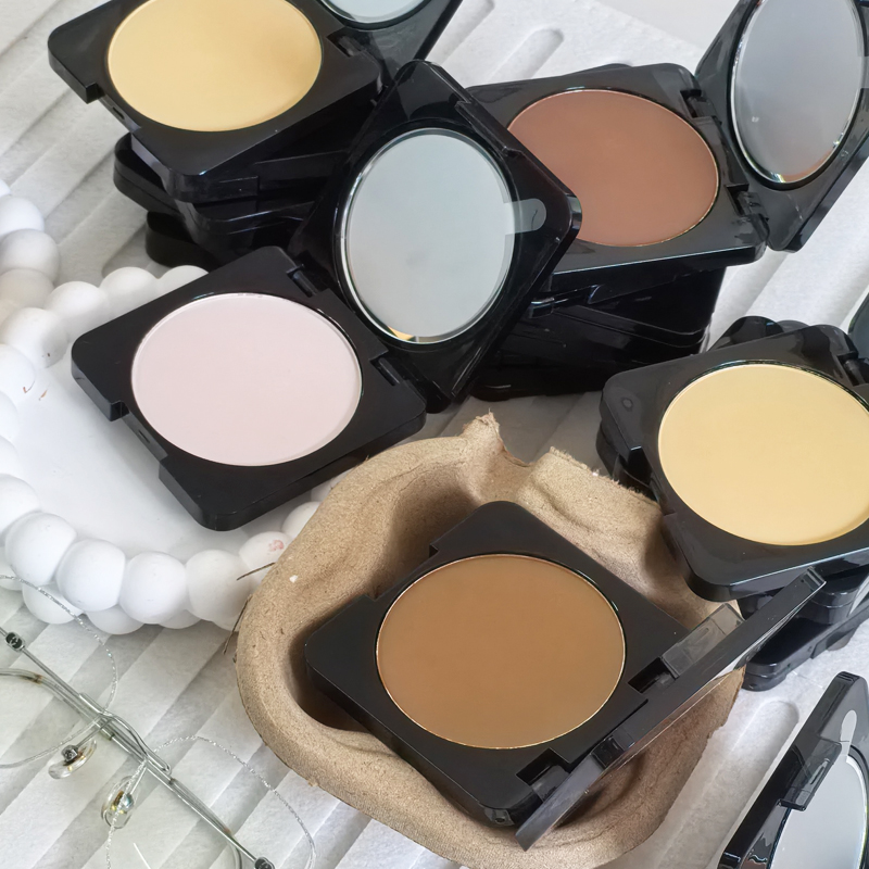 Горячая новинка: палетка румян – обзор и цена Huda Beauty Makeup Mini Kit
