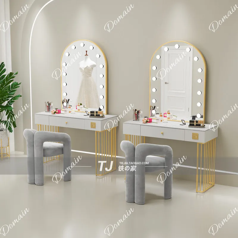 Профессиональный туалетный сто – обзор и цена Beauty Makeup Studio