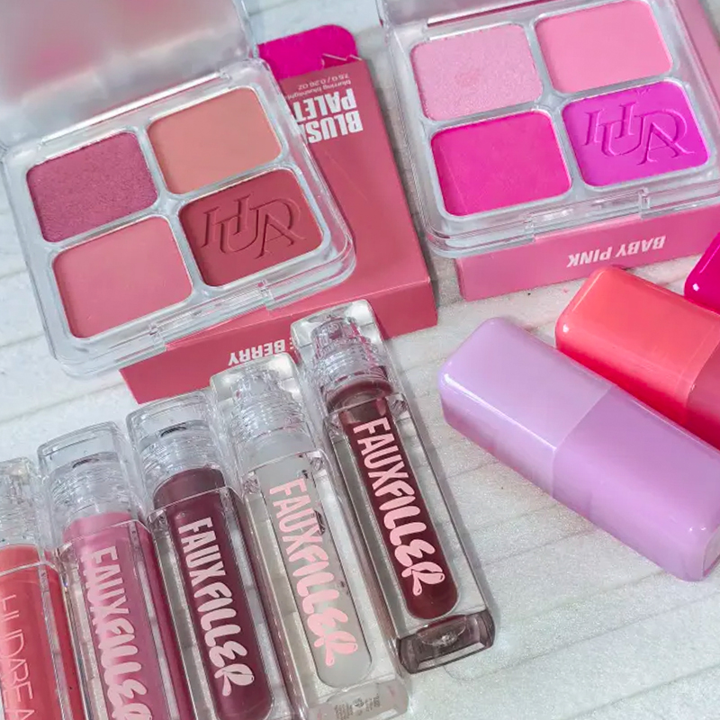 Модный бренд: палетка румян из – обзор и цена Huda Beauty Makeup Mini Kit