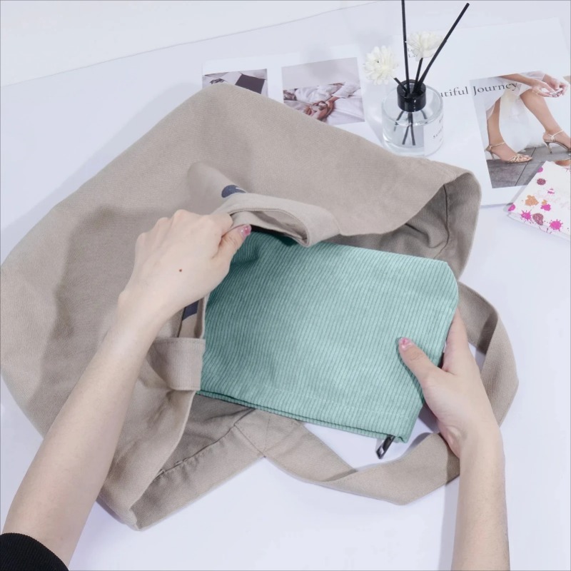 Вельветовая дорожная косметичк – обзор и цена Beauty Preservation Makeup Bag